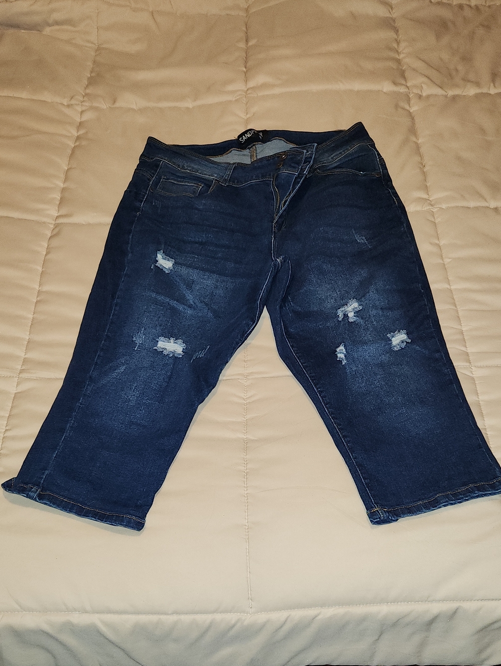 Distressed Dark Blue Women's Cropped Jeans - Classic Fit